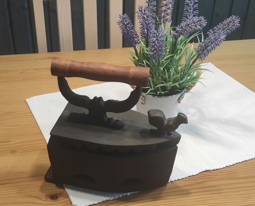 Vintage kohle bügeleisen aus - bügeleisen,