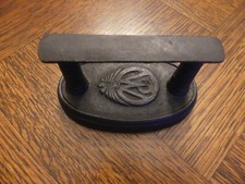 Antikes Mini Bügeleisen