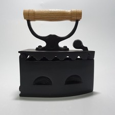 Bügeleisen Kohleeisen mit