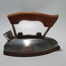 Altes Elektrisches Bügeleisen