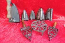 5 sehr alte Bügeleisen , + 3